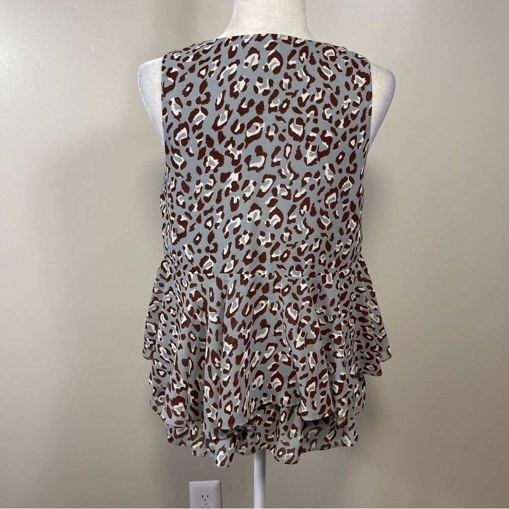 Davi & Dani Slate Brown Leopard Print V-Neck Slee… - image 8
